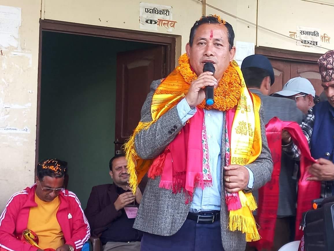 कांग्रेस मकवानपुरको सभापतिमा लामा